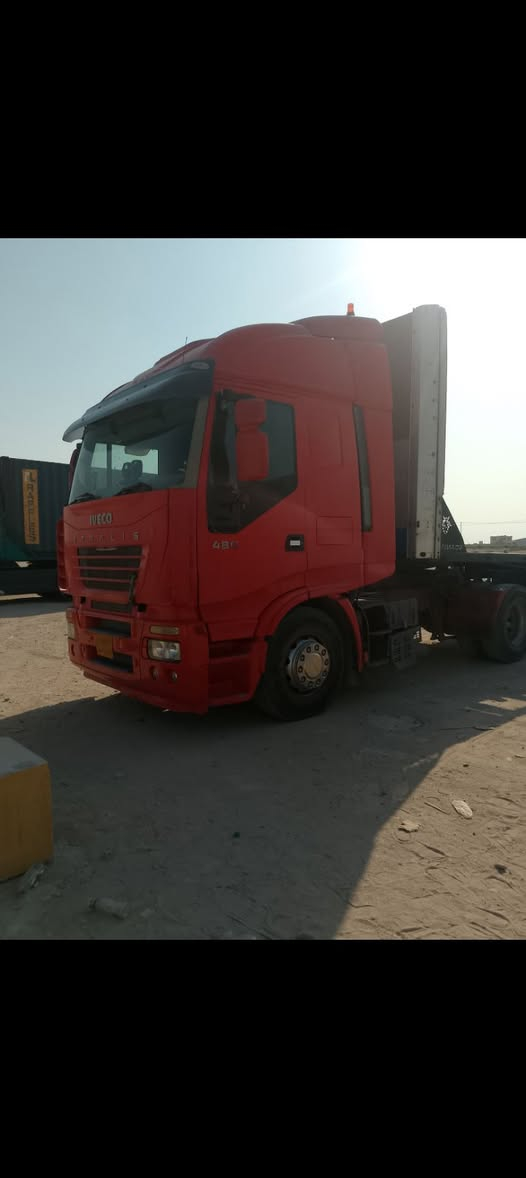 سلام عليكم افيكو لبيع موديل 2005رقم ربيل 
سنويه ساقطه  مكينه 480جديده كير 4+4جديد
سياره جديده تخم تيرات  عندي وكاله ابيع هل موجود سعر 90وبيه مجال بس راس 
رقم الهاتف ***********مكان بصره سفان
