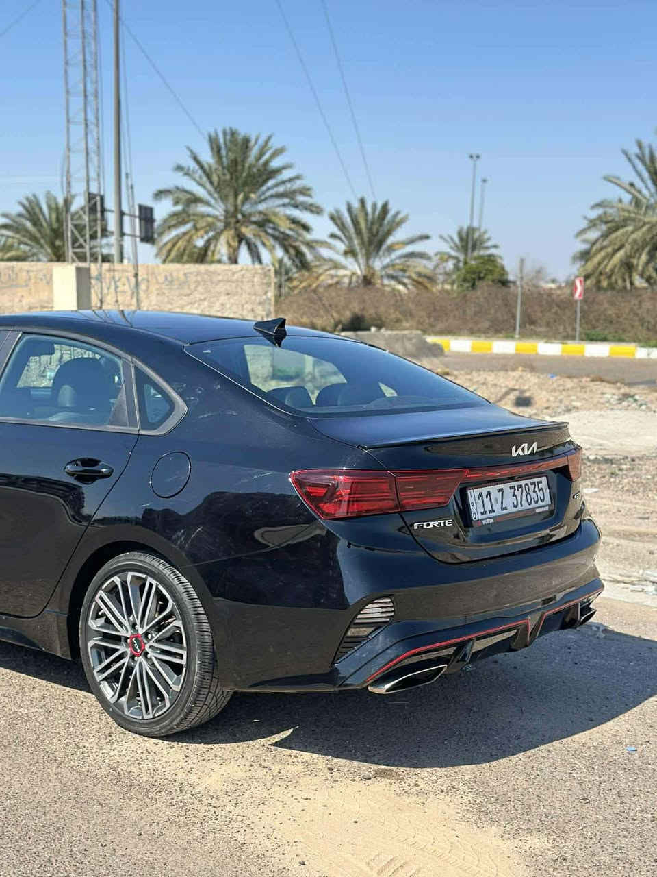 السلام عليكم مكلف بلنشر
فورتي GT / للبيع فول  
لسيارة ماشية : 118 الف
‎موديل :2023
‎المحرك :1600 تيربو 
‎الكير DCT :اوتو مزدوج القابض 7نمرة
القدرة الحصانية 201hp 🐎
ضرر السياره / بنيد صبغ فقط + جاملغ ايمن راجع بارد
+ باب السايق على كد شبر تعديل عل بارد هنا بغداد وايرباك دركة فقط راجع سستم
 GT 1/1 
‎كشن رياضي اسود واحمر مطرز
‎كشن علامة GT
‎كشنات كنتاره وجلد
‎تشغيل عن بعد
‎اناره داخليه 👌🏻7 لون وي شعار GT
‎انارة ابواب متغير الوان 
‎تحكمات ستيرن
‎ستيرن حرف D رياضي
‎ابواب بصمة
‎انارة ترحيب بالابواب 
‎شحن وايرلس
‎شاشة ايباد
‎كاميرا دواره
‎شفتات ستيرن 
‎اشارة ترحيب
‎اشارة مرايا
‎تحديد سرعة
‎تحديد مسار
‎رادار امامي 
‎رادار جانبي 
‎رادار خلفي
‎قيادة ذاتية  
‎قطعتين خلفية تبريد وتدفئة
‎تبريد وتدفئة منفصل 
‎صندوق ذكي عند الاقتراب
‎بصمه تشغيل بصمه ابواب بصمه صندوق 
‎لايت ليد + بلاجكتور زينون بلادي  
‎كشافات عدسة 
‎بكلايت ليد
‎دبل كزوز
‎ويل كب كروم حجم 18  سبورت
‎نظام _ 𝐍𝐎𝐑𝐌𝐀𝐋
‎نظام _ 𝐒𝐏𝐎𝐑𝐓
‎نظام _ 𝐒𝐌𝐀𝐑𝐓

‎السيارة مرقم بغداد الجديد
‎بأسمي تحويل مباشر 
‎حجر البيئة موجود شرط 

مكان السيارة بغداد الكرخ 
***********
