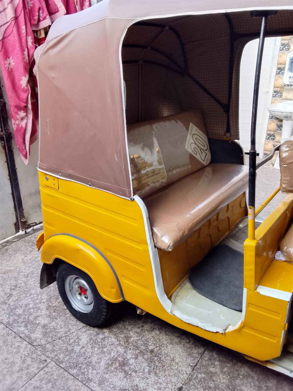 سلام عليكم شباب هاي تكتك البيع موديل 2020وكيله شاكر ابو المجر تكتك اوراق محرك بوش وبستم بس الا تنقيص والا تبخير المحرك خير من يم الله والكشره حلوه احله من صور تكتك ما ناقصه شي كبل الشارع سعره 5500وبيه مجال الشراي هاذه رقمي ***********واليريده بخدمته
