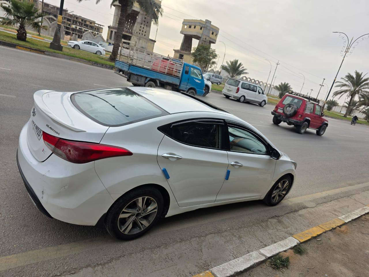 سلام عليكم ورحمة الله سياره نوع النتره موديل 2014خليجي فول مواصفات واحد عله واحد فتحه شاشه كامره حساسات تحكم ستيرن جهتين خمسه ويل كب شاير مري مري شفط كشنات تبريد قطعتين كفاله كير مكينه حداديه تخم تاير تبريد كفاله من ضربه او تبدي او صبغ العنوان كربلاء السعر 118بيه مجال رقم ***********
