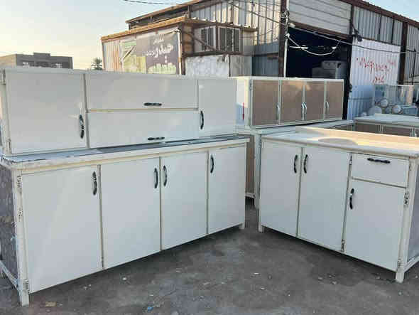 كاونترات مستعمل نظافه فوووول 
العنوان الخضر وعندي توصيل 
***********واتس
