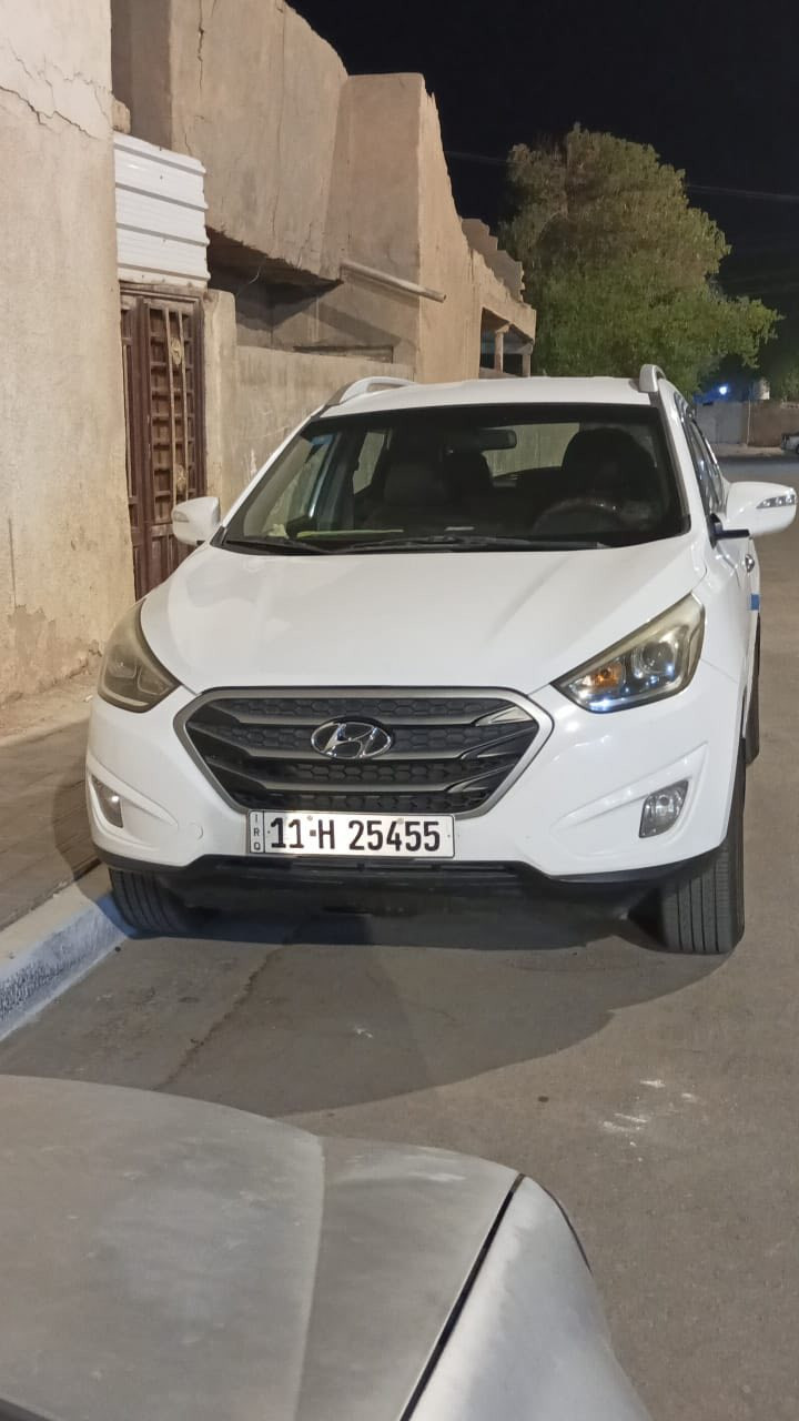 توسان ابيض خليجي رقم دولي
بارد بالبنيد شبر وخط بالجنطة بدون صبغ السعر 164

‭0771 802 6463‬
