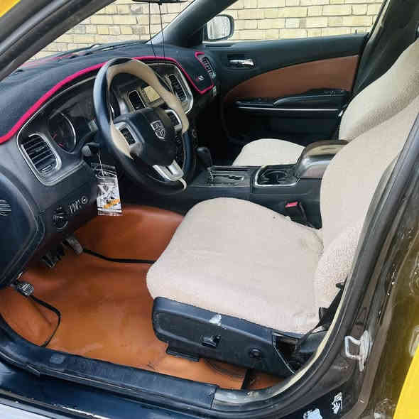 جارجر مديل 12 رقم نكليزي مصفره هيه ومرورخط نعمانيه بغداد  وسنويه 27  جدد عربانه جديده صدر جديد تخم تاير حادث صفحه السايق مراوس حسب القناعه السعر 130  ‭0786 971 4482‬
