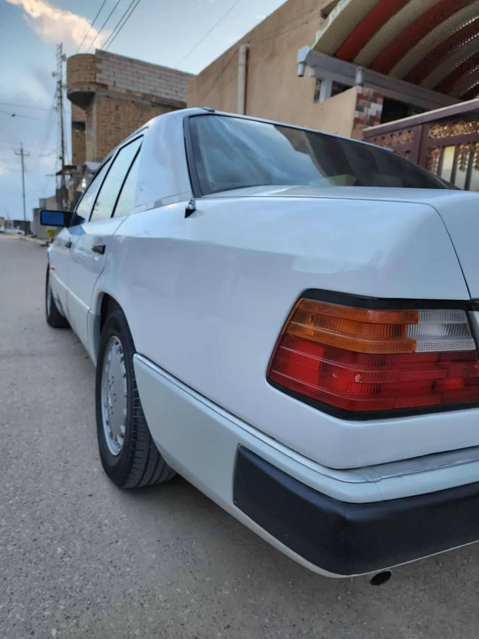 سلام عليكم مارسدس دب موديل 89 اصل السعر 78ورقه وبيه مجال قليل مكفوله ضربه وقواعد وخياس مصبوغه عام جماليه فقط حداديه تخم تاير كهربايات كله شغال وجديد سلايت شغال محوره بطه ثنين ونص مكان ناصريه مركز ***********
