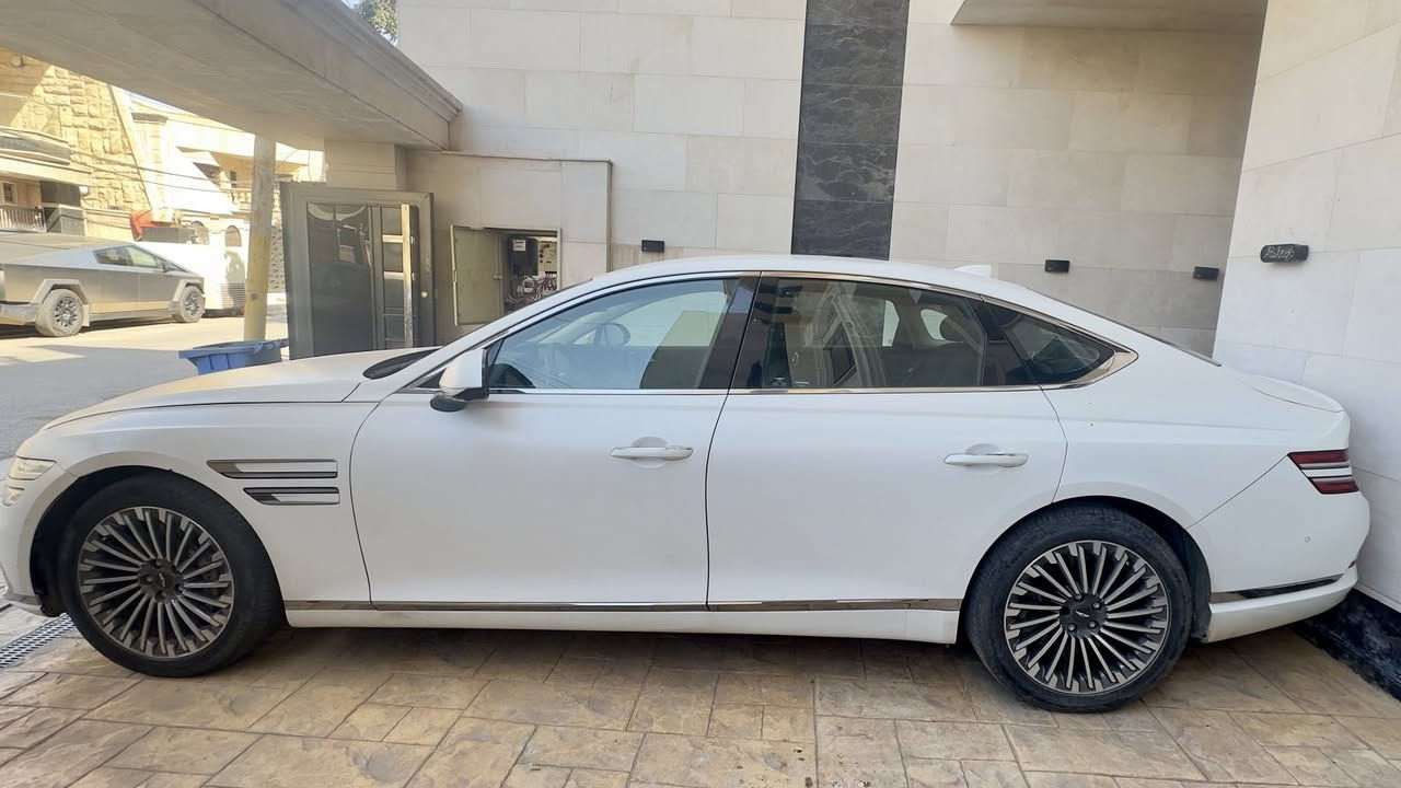 للبيع – جينيسيس كهرباء 2023 فول مواصفات 🚘
• الموديل: Genesis 2023
 • الوقود: كهرباء بالكامل ⚡️
 • اللون: ابيض مات بلادي
 • المسافة المقطوعة: 21 كيلومتر
•رقم الشاصي موجود مع الصور
السعر : ٢٦٠
📞 للاستفسار والاتصال واتساب: [***********]
