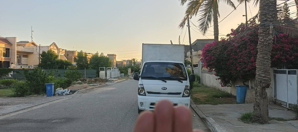 سلام عليكم
كيا بوكس موديل ٢٠١٨
مكينة ٣٠٠٠ اوتماتيك
رقم بغداد بسمي  شرط تحويل مابيع وكالة ومكاتبة تحويل شرط
سيارة جاهزة مابيها أي نقص مكينة كير تبريد كاملة 
البوكس سنديويش موحديد 
العنوان بغداد المحمودية 
السعر / ١٥٠ 
سيارة كولش حلوة


**إذا كنت صاحب هذا الإعلان وتريد حذفه لأي سبب، رجاءا أرسل رسالة إلى الدعم الفني**