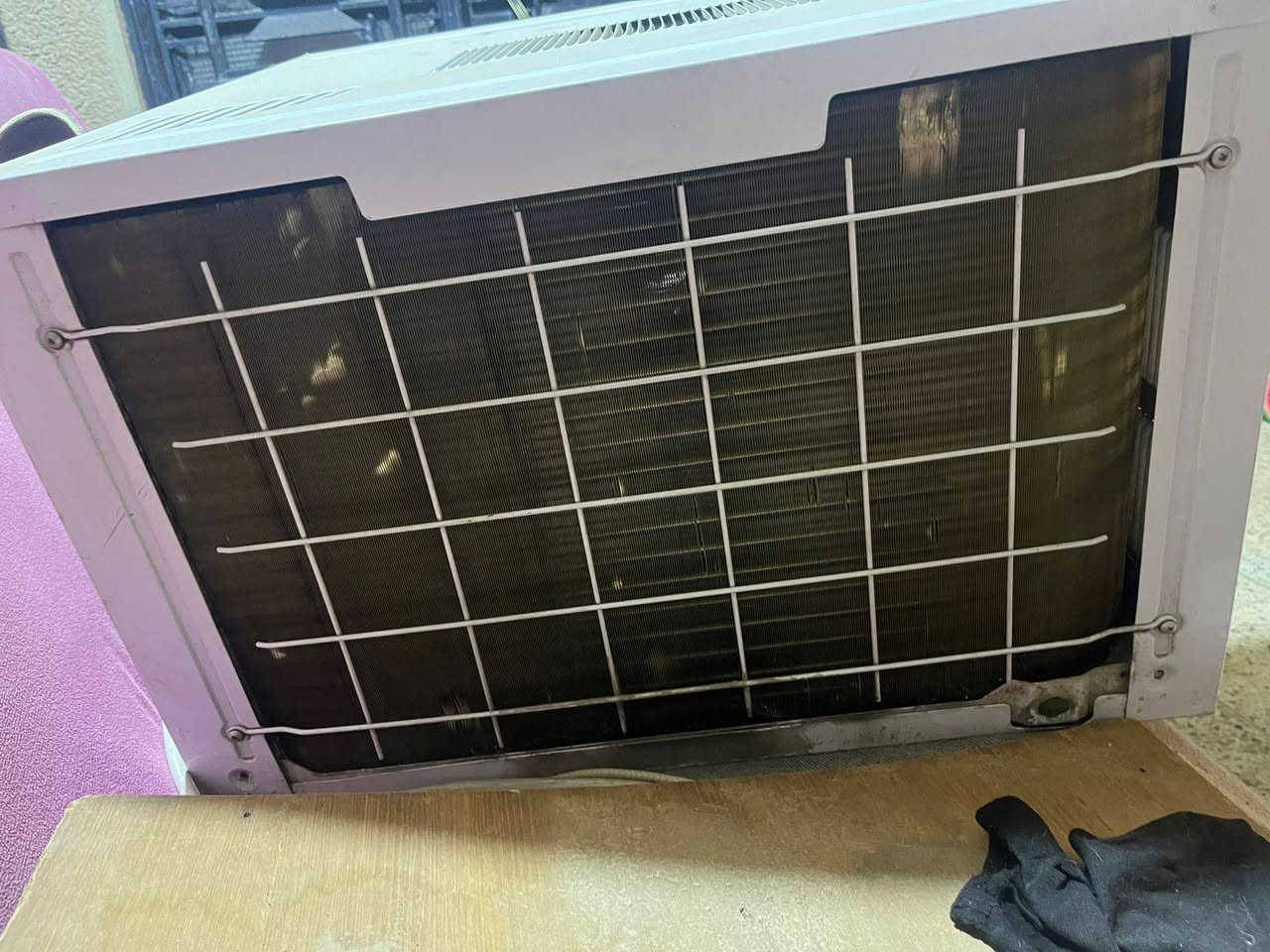 السلام عليكم اخوان مكيف للبيغ جديد مستخدم موسم واحد وأقل من موسم نصافه ٩٠% مكاني حي العامل اللجمعيات *********** سعر ٢٥٠ الف
