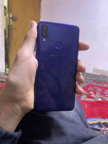 A10s
دبل خط 
الجهاز كله شغال ونضيف بصمه شغاله
 انطيك بي ضمان يوم كامل 
كل هاذا بس ب٤٥ الف 🔥🔥
اتصل وبيك خير ودلل 
***********
