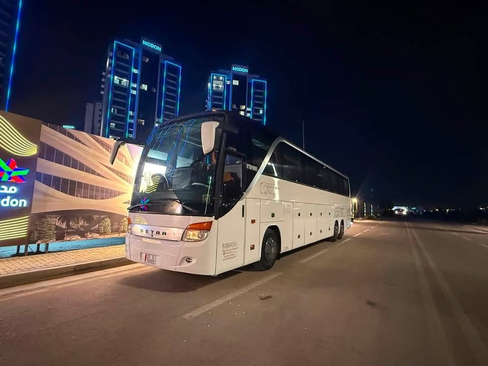 باص ام سيوف 417
للبيع رقم كركوك إنكليزي بأسمي شرط التحويل
خط بصرة بغداد هيأة مصفرة
كير عادي 
مكينة ٨ 
مديل ٢٠٠٤ اصل 
٦٠ نفر 
بجم حديث 
تخم تاير جاهزه للعمل  
السعر ٨ شدات وبيه مجال 
مكان بعقوبه 
رقم ***********
