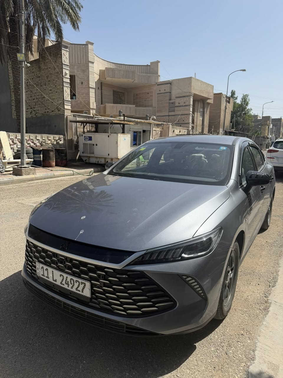 جن بلص 

موديل 2025

ماشية ١٦ الف 

بيها طختين خفيفات 

داخل زيتوني

رقم بغداد

موقع السيارة واسط 

اضافات ارضيات وسكوبات ولد امامي وبردات سياره جاهزة كلش 

السعر 18 مليون ومية 
***********
