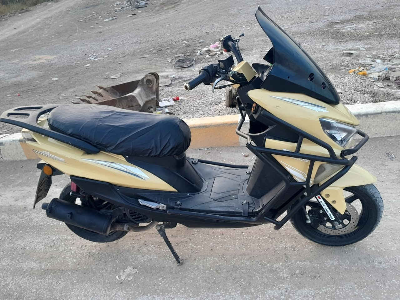 السلام عليكم شباب دراجه سترونك جبلي موديل 2023 سرعه 140 سلف هندر لايت اشاير دبل اشاره نكره سلف بكل وقت مال جناي محرك ناعم شلعه ومعدل فول مابيها نقص برغي. بيع ومراوس السعر 500وبيها مجال الشراي
العنوان كربلاء الحسينيه. رقم الهاتف ***********
