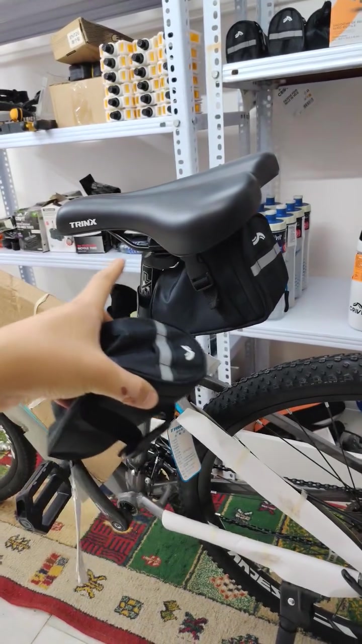 حقيبة بايسكل ماركة crivit الألماني الاصلي 🇩🇪
متوفر لدى متجر Dream Bikes 
شارع فلسطين خلف بانزين خانة المهندسين ***********

