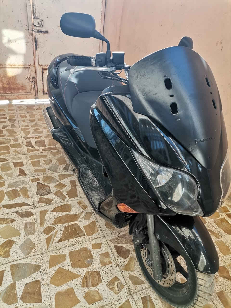 السلام عبيكم فورزه اس 7 دراجه نضيفه.  مصروف عليه ومرتبه
1250. /للستفسار ***********
