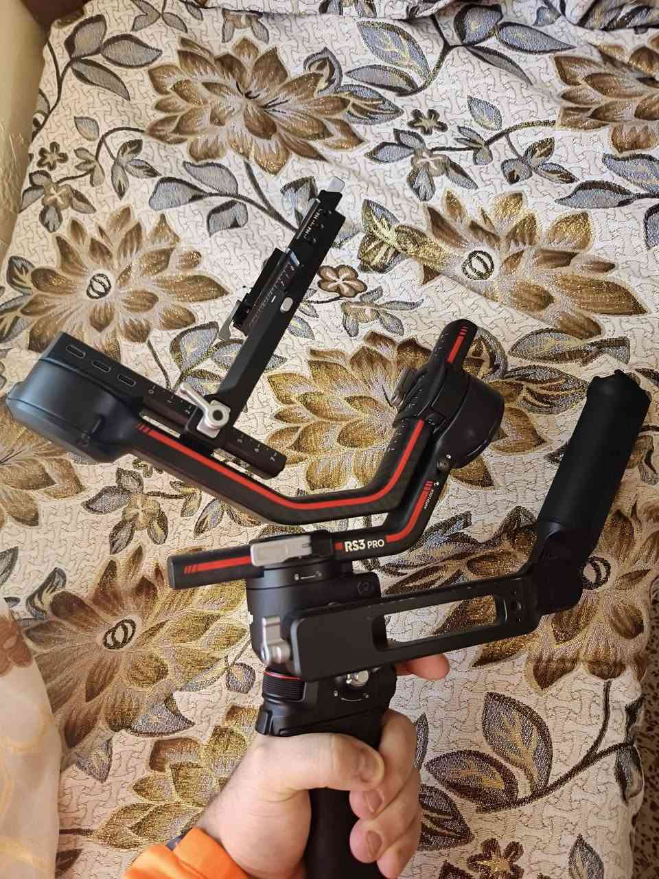 سلام عليكم
رونين dji Rs3 Pro للبيع 
النظافة 90%
كل غراضه وياه 
السعر عل الخاص فضلا 🤍


**إذا كنت صاحب هذا الإعلان وتريد حذفه لأي سبب، رجاءا أرسل رسالة إلى الدعم الفني**