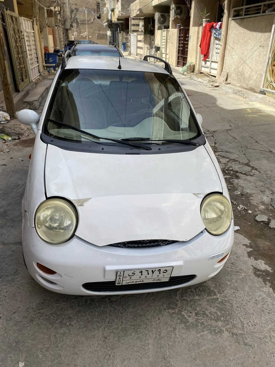 سلام عليكم للبيع فقط: كيو كيو موديل 2013 جاهزه من كلشي كبل لشارع كير أوتوماتيك سياره خير من الله مكينه كير تبريد كهربائيات كلها جاهزه تجي وتشوف بعينك السعر 32 وبيها مجال بسيط حك الجيه العنوان الاعظمية للاستفسار اكثر ***********
