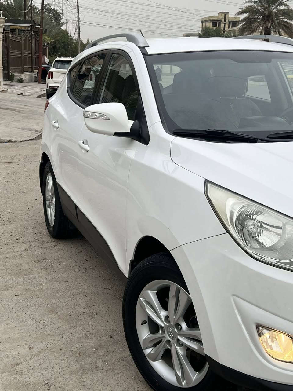 السلام عليكم
توكسان 2014 خليجي مكفوله من كلشي لا صبغ ولا بارد ولا فتح ولا اي شي 
مواصفاته عاديه 
ماشيه 92 
رقم اربيل تحويل او وكاله 
السعر 153 
مكاني بغداد الدوره حي الصحة 
***********
