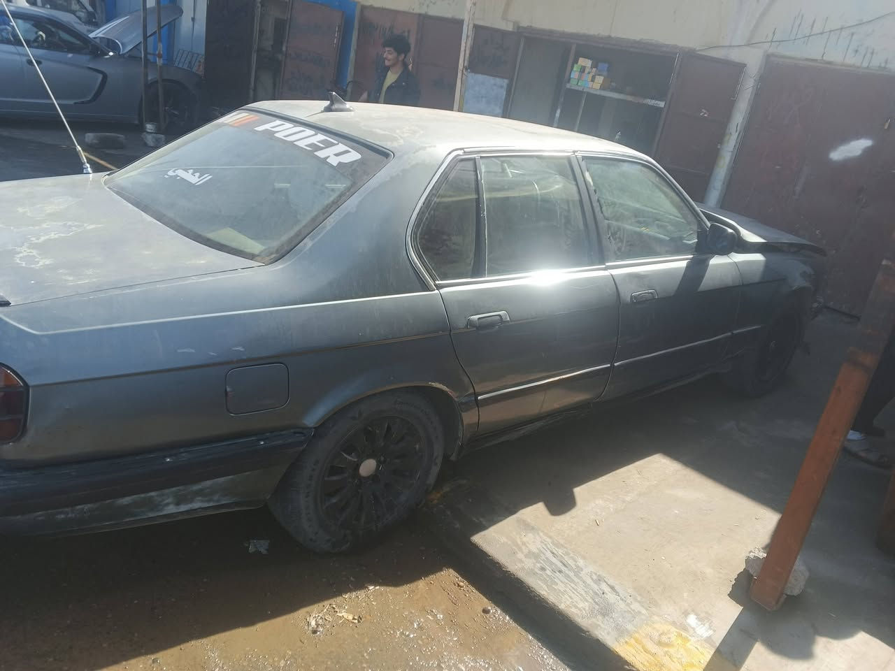 السلام عليكم ورحمة الله وبركاته
بي ام 735للبيع محرك كير شرط صدر والكشر شوف العين 
رقم نينوى Rشرط التحويل العنوان صلاح الدين بيجي 
السعر20وبيهامجال للشراي ***********
