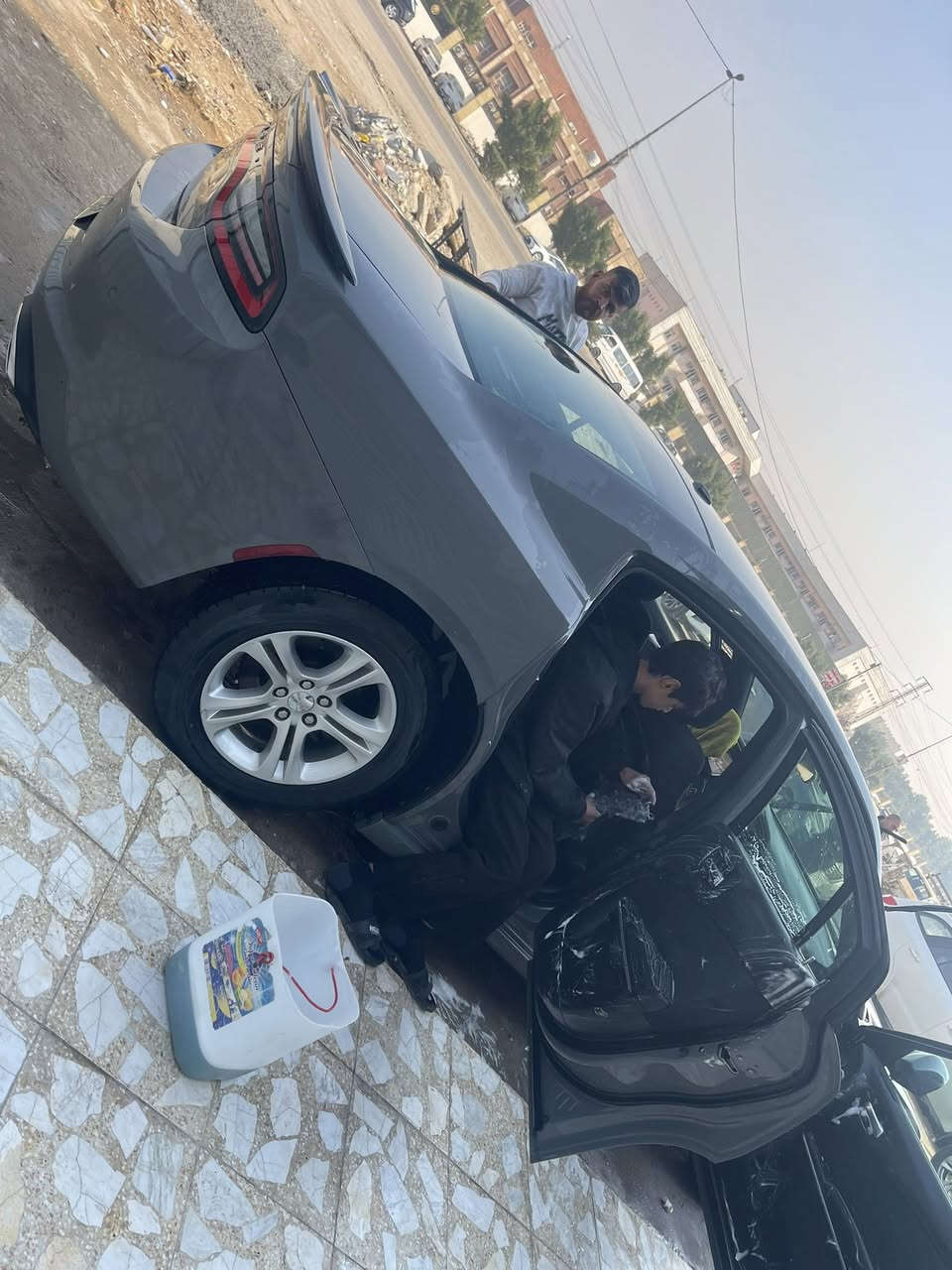 🛑جارجر 2019  
🛑سمنتي 🩶
🛑سيارة كندي كيج 260 كلين.
🛑بصمه
🛑كشن كهربائي
🛑كشنات مخمل اسود
🛑محرك V6-3600
🛑تحكمات ستيرن جهتين
🛑شاشه وسط
🛑كاميرا 
🛑حساس خلفي
🛑تبريد قطعتين
🛑عداد المشي 93mi
🔴سيارة رقم اربيل 
🛑سيارة جديدة وجاهزة بدون مصرف
🛑مكان السيارة بغداد - الزعفرانيه 
🛑ملاحظه بيها بارد على كد الابهام في الجاملغ الخلفي - وبارد في الجاملغ الامامي على كد ثلاث اصابع فقط 
🛑سعر 225$ وبيها مجال
🛑للتواصل
🛑***********
