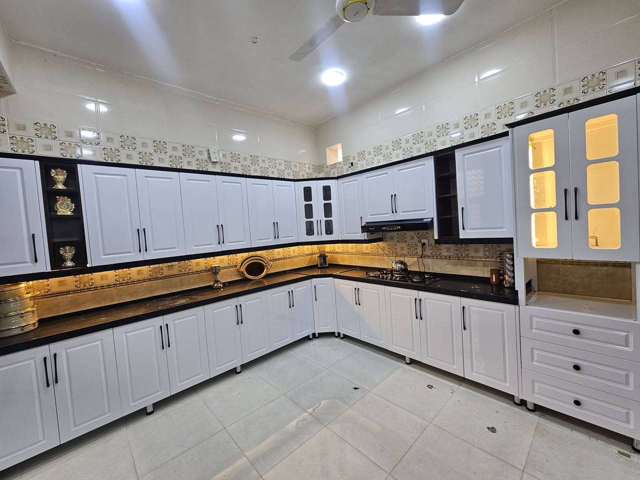 العرض اليوم غير شكل ❤️‍🔥♥🎊
معنا يتغير مفهوم المطبخ ليصبح قلب المنزل♥
عليك اللون وعلينا التصميم 
مطبخ HDF
سعر المتر طولي
 داخل المنيوم 
ابواب HDF #ب450  بس
سعر المتر الالمنيوم 
داخل وخارج  #ب130 بس 
داخل فوم 
مقطع  تركي 
تحشاه خشب 
#نعمل_ايضا
#شبابيك #ابواب #محجر_درج 
بكافة الموديلات والقياسات 
اي استفسار راسل الصفحه
او التواصل عبر  
الواتساب ***********
وللاتصال ***********
#العنوان كوت-البدرية
