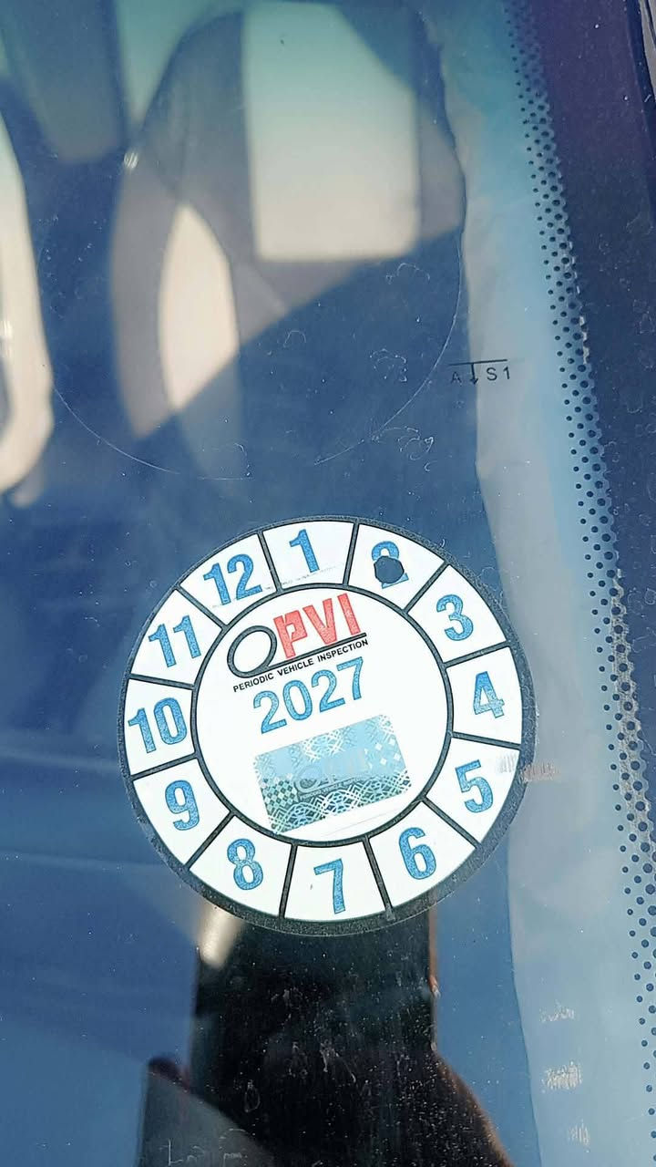 سلام عليكم
جيلي بانداGX2/موديل 2013
لون اسود/محرك جبير مرغوب كير توماتيك /دبل سبير دبل ايرباك
جام كهرباي تبريد وتدفه بشرط
تخم تاير  جديد عليها صدر امامي وخلفي جديد كهربايات كوله شغاله محرك كير ابشرط لا صرف ولا بخار هزه+فحص جديد شرط تحويل والغرامات بجم وظهر كبس/ من دعاميه للدعاميه بشرط نقص ماكو 
سياره صبغ عام السعر 46$وبيهه مجال بسيط مكاني أربيل اي استفسار *********** واتساب
