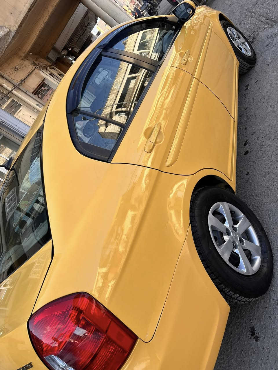 اكسنت دبدوب 2010 وارد امريكي بدون اي ضرر بيها تلقيتات خفيفه
كير محرك 16 اصلي شرط 
بدون نفخ بدون صرف
رقم بغداد جديد غرامة صفر هيئة صفر تريد وكالة تريد تحويل 
السعر 97$ وبيها مجال 
للاستفسار ***********
***********
