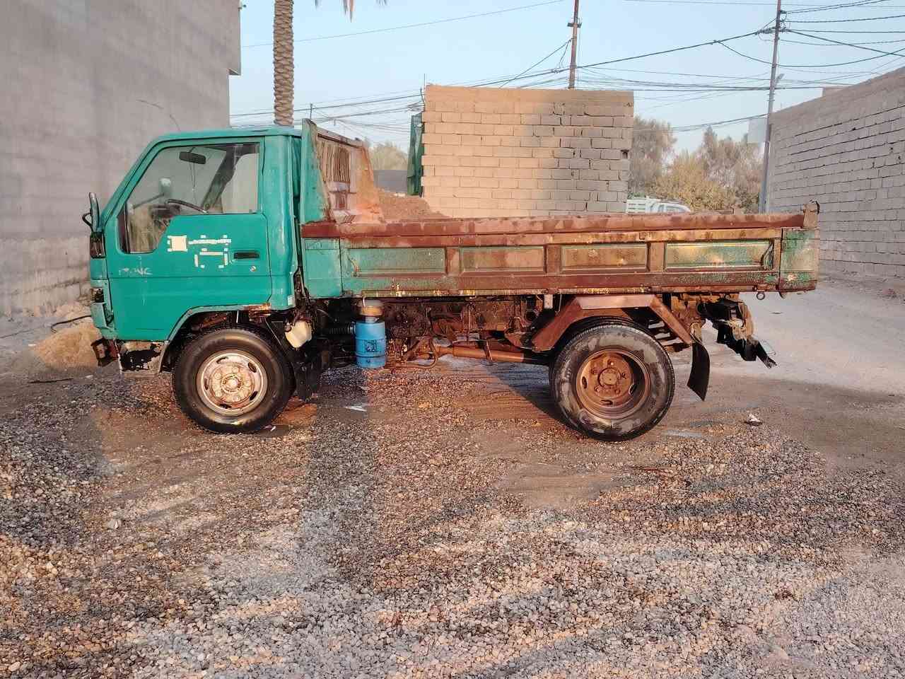 كنتر تيوتا فحل موديل 94 جاهز للعمل بسمي مكاني ديالئ
***********
