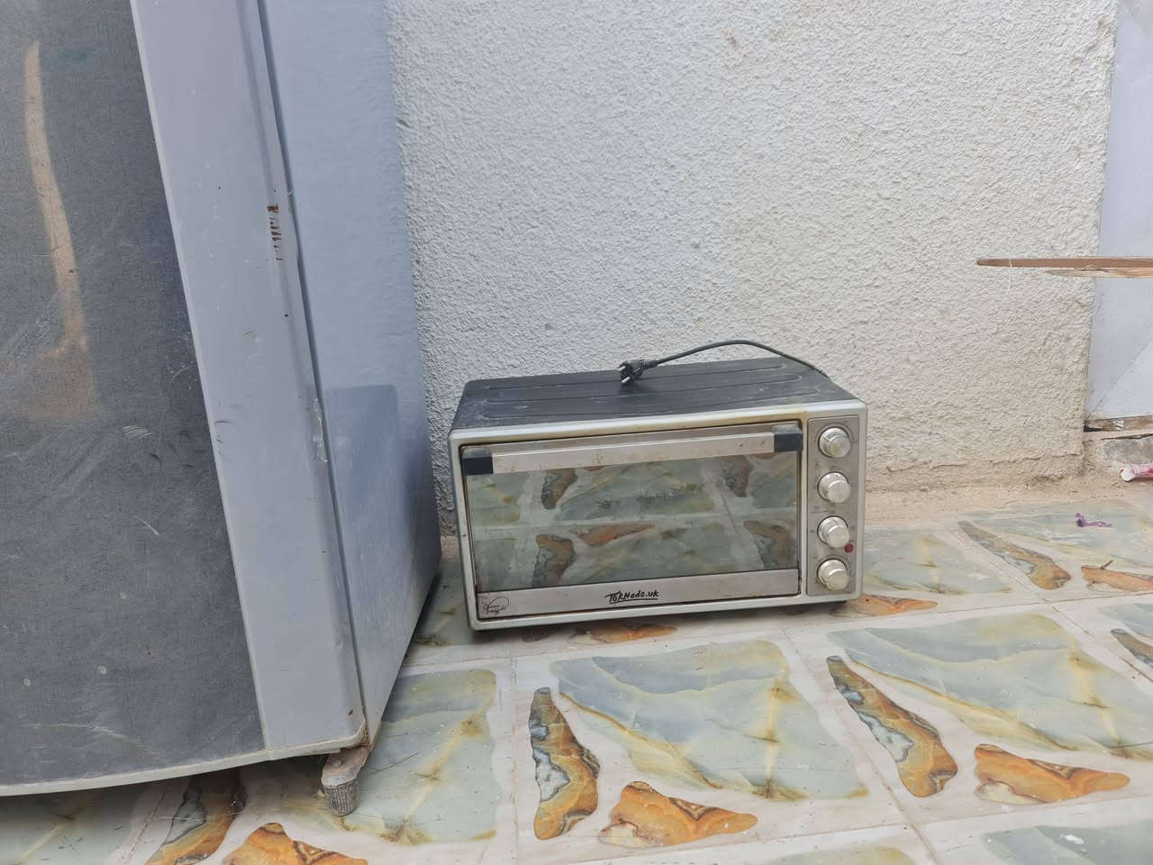 للبيع غراض مستعمله(مشخاب) ***********
