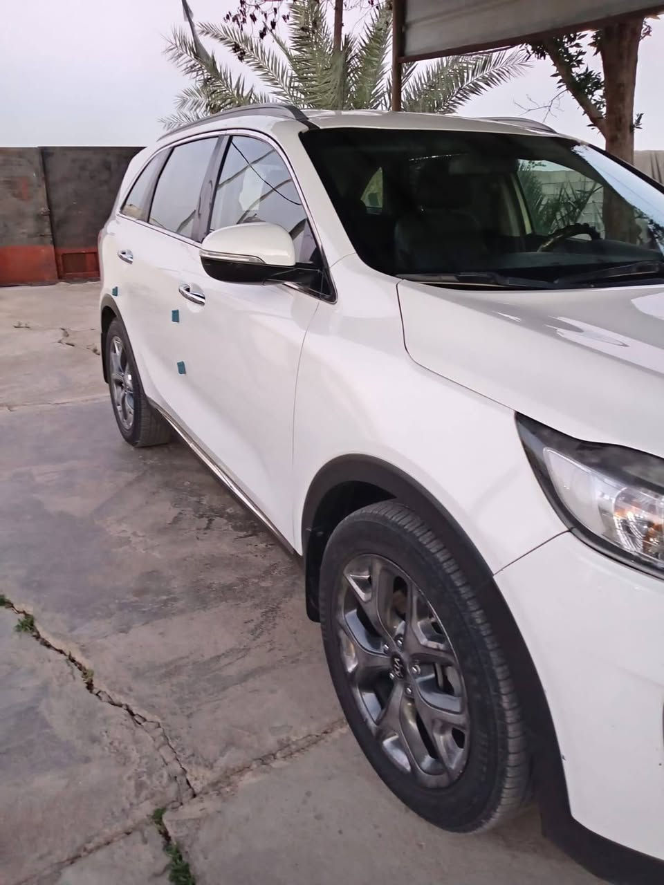 سلام عليكم.    كيا سورنتو خليجي
رقم بغداد

 موديل 2016

مكفوله من لصبغ ولتبديل 

لون ابيض 

٦ سلندر

 ٧ راكب 

مواصفات 

بصمتين: تشغيل وتقفيل 

بردات خلفية اصلية 

كشنات السائق كهرباء

كامرة بلادية دواره

حساس امامي وخلفي 

مري شفط 

تحكم استيرن فول 

حاكية : ابلوتوث: اوكس

تبريد ابيانو 

تبريد ٣ قطع 

اضواء ترحيب 

اشاير بلمري 

يدات نيكل اصلي 

لد خلفي

لد امامي   

دوشمه السياره بل كامل 

ويل اكروم ١٩ خمسه ويل كب

ماشية 170 الف ميل 

كير ومكينة وصدر  وتبريد خير من اللة 

سيارة جديدة معنى الكلام مال بيت 

مابية اي نقص 

 

السعر218 وبيها مجال   ( سورنار موجود ) 

 ديالى بعقوبه ***********
