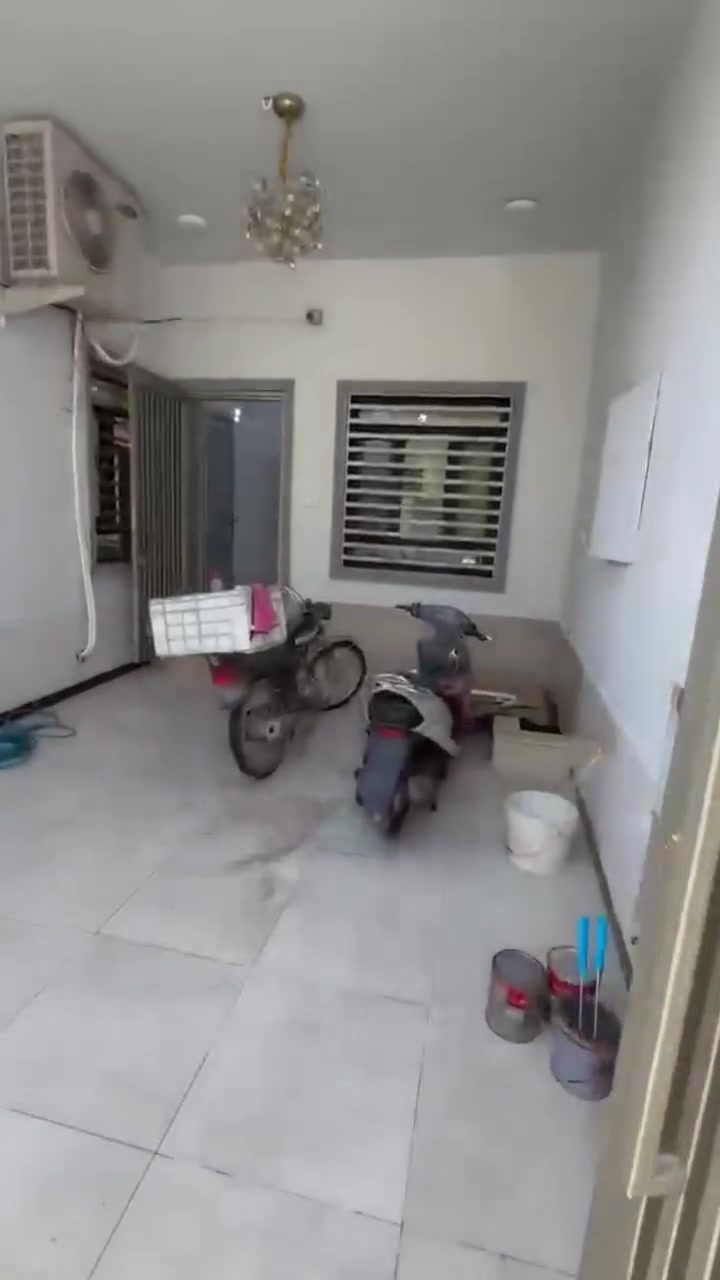 الكتابة
🏡 فرصة إيجار مميزة | دار نص مؤثث للإيجار 🏡
📍 البراضعية – إفراز أبو ياسر الشارع الأول 
✨ موقع هادئ ومناسب للسكن العائلي
🔹 الدار يتكون من طابقين: 🛏️ غرفتين نوم مريحة
🛋️ صالة واسعة ومرتبة
🍳 مطبخ مجهز كاونتر مع ملحقاته 
🚿 مجموعة صحية
🖼 كراج للسيارة 
❄️ سبالت جاهزة
📺 تخم قنفات 
🪑 أثاث مرتب مع تجهيزات أساسية والسكن جاهز مباشرة
💰 سعر الإيجار: مليونين دينار
🔻 قابل للتفاوض للجادين
📞 للاستفسار والتواصل: ***********
***********
♤ تبارك العقارية 🔑
نوفرلكم أفضل العروض العقارية وبأسعار تنافسية

#اكسبلور #فولو #تصويري #البصره #العراق
