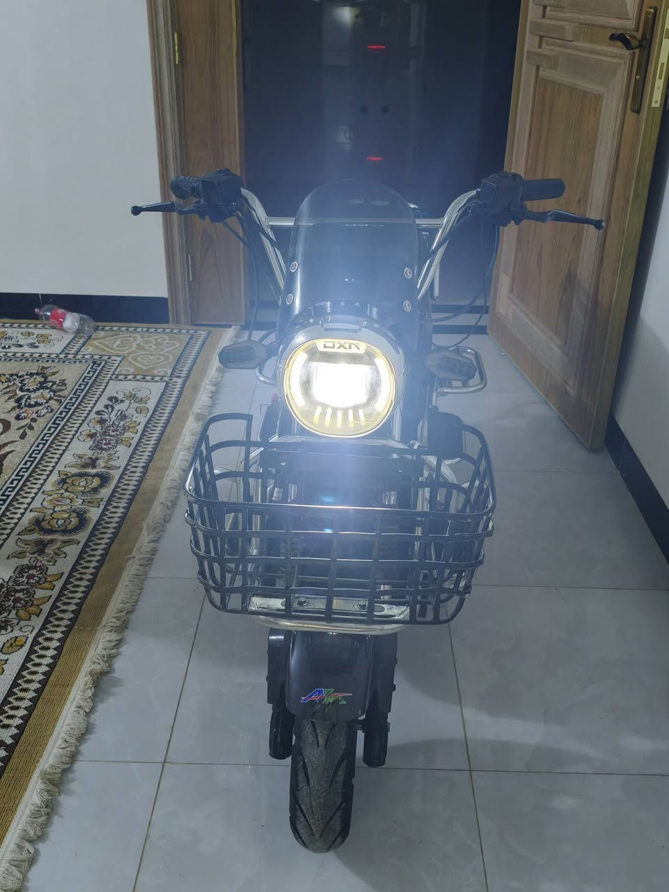 موطور همر شحن 6بطاريات موديل25
صار 5اشهر من اخذتة بعده شدخ ما مشدوخ
بطارياته كلهن عل فحص 
بصمه وسويج دبل اشارة
ملف 2000واط عزم قوي 
سرعة 6 شاشة دجتال ملونة 
نضام بارك كلوب زنون
سرعة 60 
الموطور بعدة وكالة 
مكاني خالدية 
سعر 725وبي مجال حگ الجيه 
لتواصل ***********
