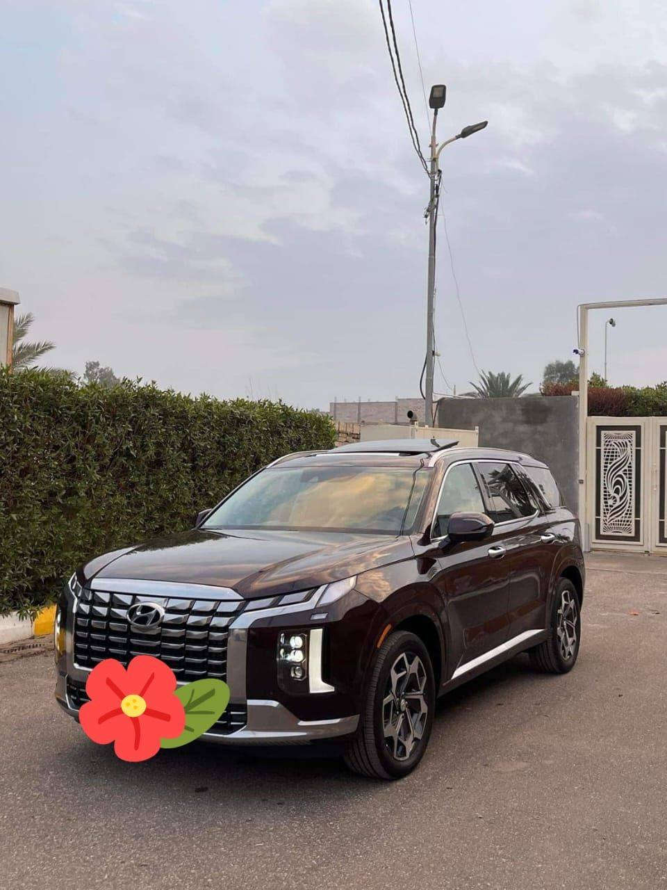 بلاسايد موديل 22 لون كرزي فول فئه (كلكرافي)
 فول مواصفات فتحتين كشنات  تبريد تدفئة 
 

مواصفات سيارة داخل (ابيض ملكي) 
1- بانوراما قطعتين
2-كشنات تدفئه تبريد امامي خلفي
 3-كشنات جلد اسود ملكي 
 4- 7 راكب vip منفصل  
5-كشنات خزن كهربائي 
6- نظام صوت متكامل (10) سماعات من Harman Kardon
7-ستيرن تدفئه + هزاز ستيرن 
8-شفتات ستيرن مع تحكمات كاملة 
9-شاشه دجيتال الكتروني 
10-داتا شو 
11-خمسة كامرات 360 درجة
12-كامرة دواره 
13-كامرة بالمري +كامرا وصطيه
14-لايتات زينون 
15-لد خلفي 
16-اشارة بالمري 
17-بصمة 
18-بصمة ابواب 
19-سايد بريك كهربائيّ 
20-صندوق كهربائي ( بصمة ) 
21-نظام المنحدرات  
22-بردات خلفي 
23-محرك 6سلندر 3.8L 
24-تشغيل عن بعد و دخول ذكي 
25-اوتو هولد +اوتو ستوب اصطفاف ذاتي
26-توقف ذاكي 
27-مثبت سرعة مع مثبت مسارات 
28-تحديد مسارات متكامل مع قيادة ذاتية 
29-رادارات امامي خلفي جانبي 
30-حساسات امامي خلفي جانبي 
31-شحن وايرليس لجميع المقاعد الامامية والخلفية
32-التبريد مركزي 3 قطع 
33-اتو Stop 
34-المرايا الجانبية قلاب عند الرجوع للخلف
رقم بغداد 
السعر (245 )  وبيه مجال 
***********
مكان بابل
