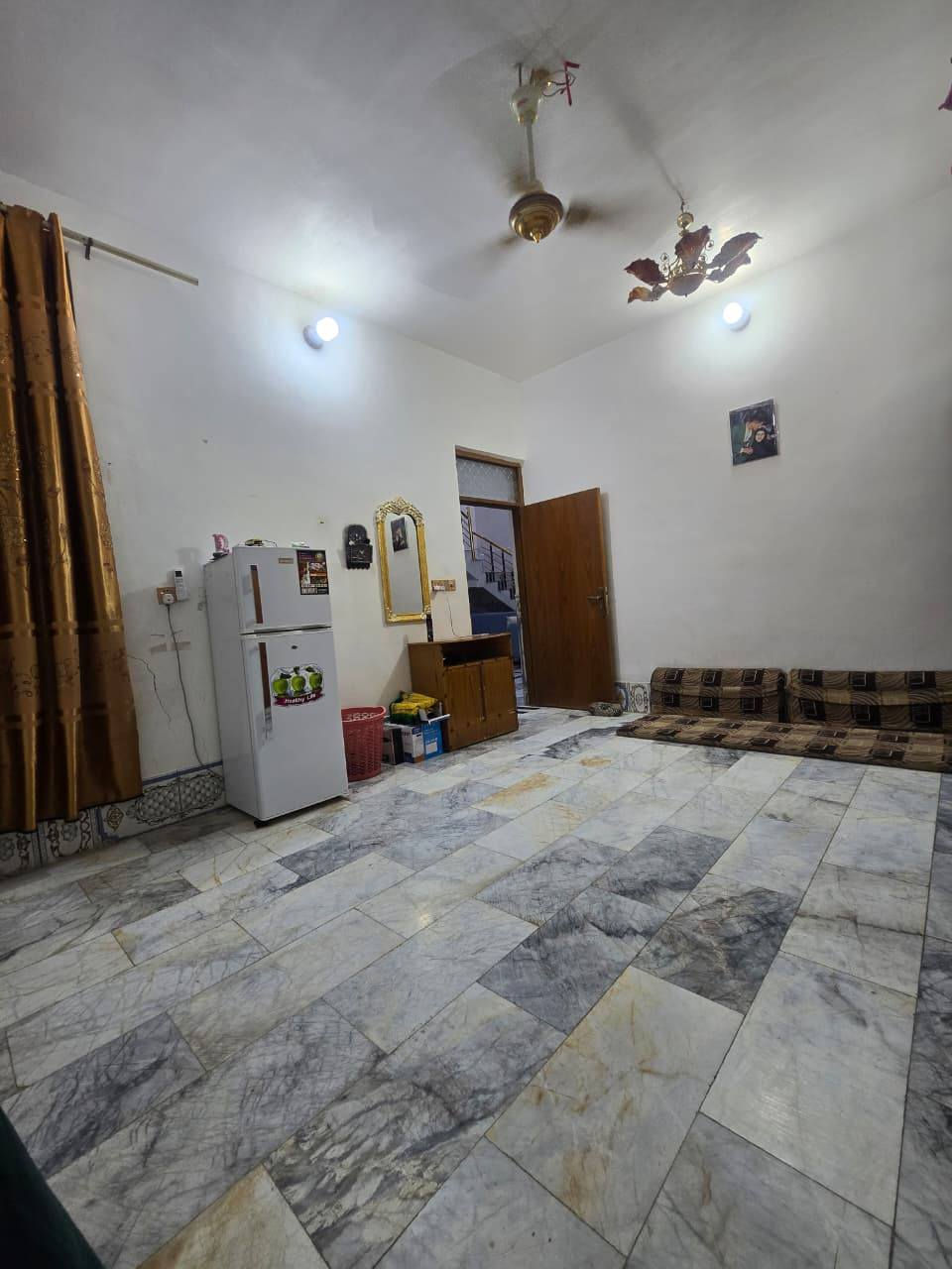 السلام عليكم بيت للبيع 200 متر السعر 145 ***********
