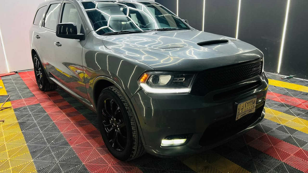 سلام عليكم
دوج دورنكو 

#الموديل:2020

#اللون: سمنتي 

#اللوحة: بغداد تحويل مباشر 

#السعر:٢٢٥ ورقة مع المجال البسيط

#حادث_السيارة : جاملغ وبنيد 

#الــمــواصــفـــات :-

{1} محرك 6 سلندر 3600

{2} كشنات مخمل أصل

{3} كاميرا دواره ستيرن

{4} شاشه وسط للتحكم في ايعازات السياره

{5} تبريد 3 قطع

{6} لايت زنون + كشاف+ حاجب زنون

{7} تدفئه كشنات 

{8} منافذ USB امامي خلفي

{9} سستم صوت متكامل

{10} تحكم سترين جهتين 

{11} نضام ABS مانع انزلاق

{12} ايرباك دركة ودشبول 

{13} بصمة 2 باب 

{14} تشغيل بصمة 

{15} طقم تاير جديد

{16} تشغيل عن بعد

{17} هيترات بالمري

{18} تحديد مسار

{19} باقي المواصفات المعروفه

___________________________

الرقم : ***********
