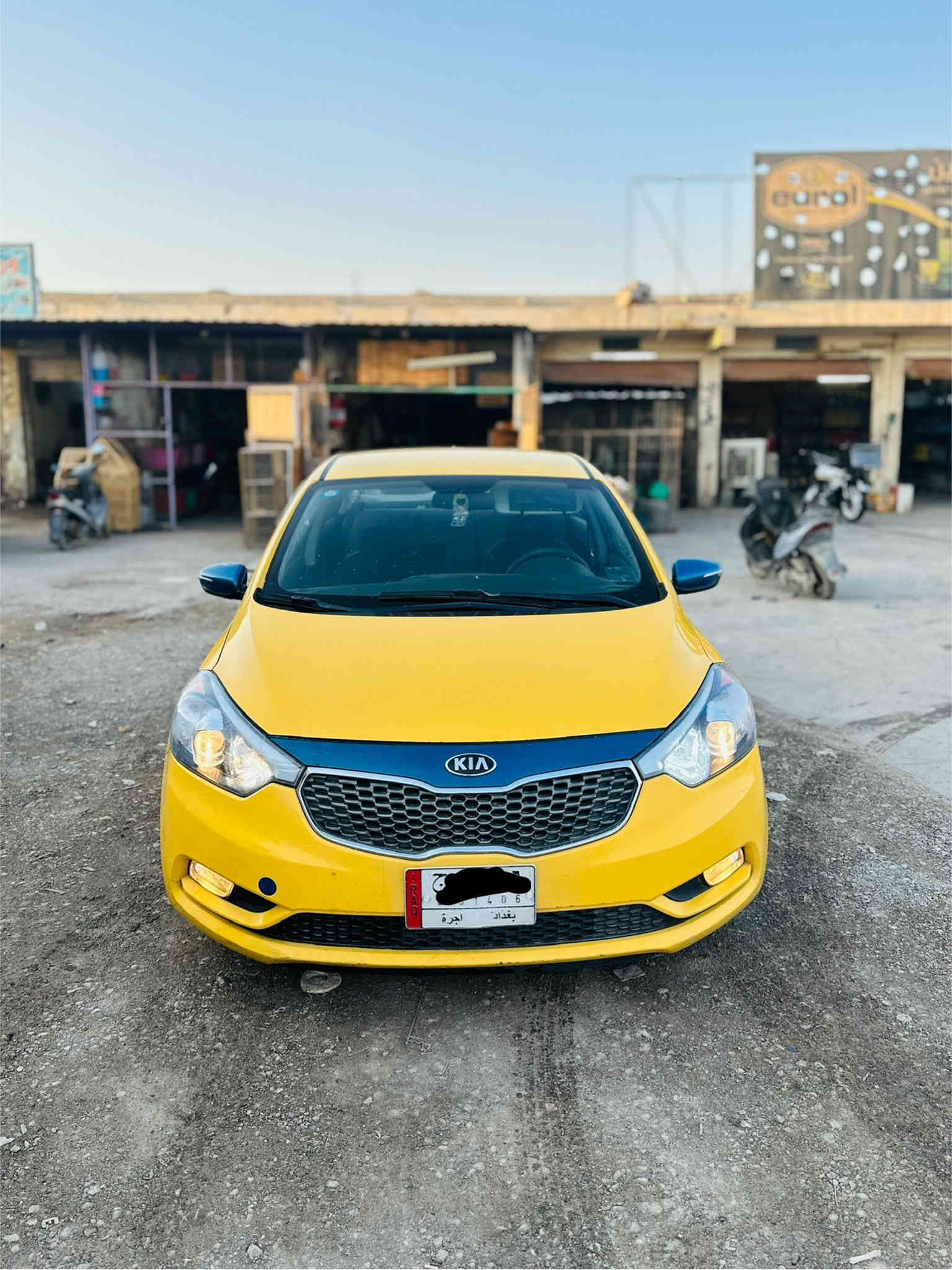 سلام عليكم كيا فورتي 2015 وارد امريكي حادث جاملغ امامي ايسر بدون دواخل الغود شواصي حوض تكم مكفولات اليبل واعده حادث امريكا صبغ اول ما معيوده سونار داخل منشور مع صور حادث
رقم بغداد الماني مشروع وطني سنويه لل2028 مصفره هيىة غرامات 
محرك1800دوش على وضع شركة بلادي ما مفتوح لا تنقيص ولا تبخير ماشي فقط 138
صدر امامي و الخلفي جديد حداديه فوللل 
تخم تاير جديد ويل جديد الغرفه سياره بلاد
نص فول 
فول تحكمات استرين 
شاير بلمري 
نظام ايكو 
مانع زلاق
تقليل وقود
محرك1800دوش 
كامره رجوع R
باقي بيه مواصفات هواي العنوان بغداد
السعر ( 112 مناسب بيه مجال البسيط 
رقم هاتف ***********

