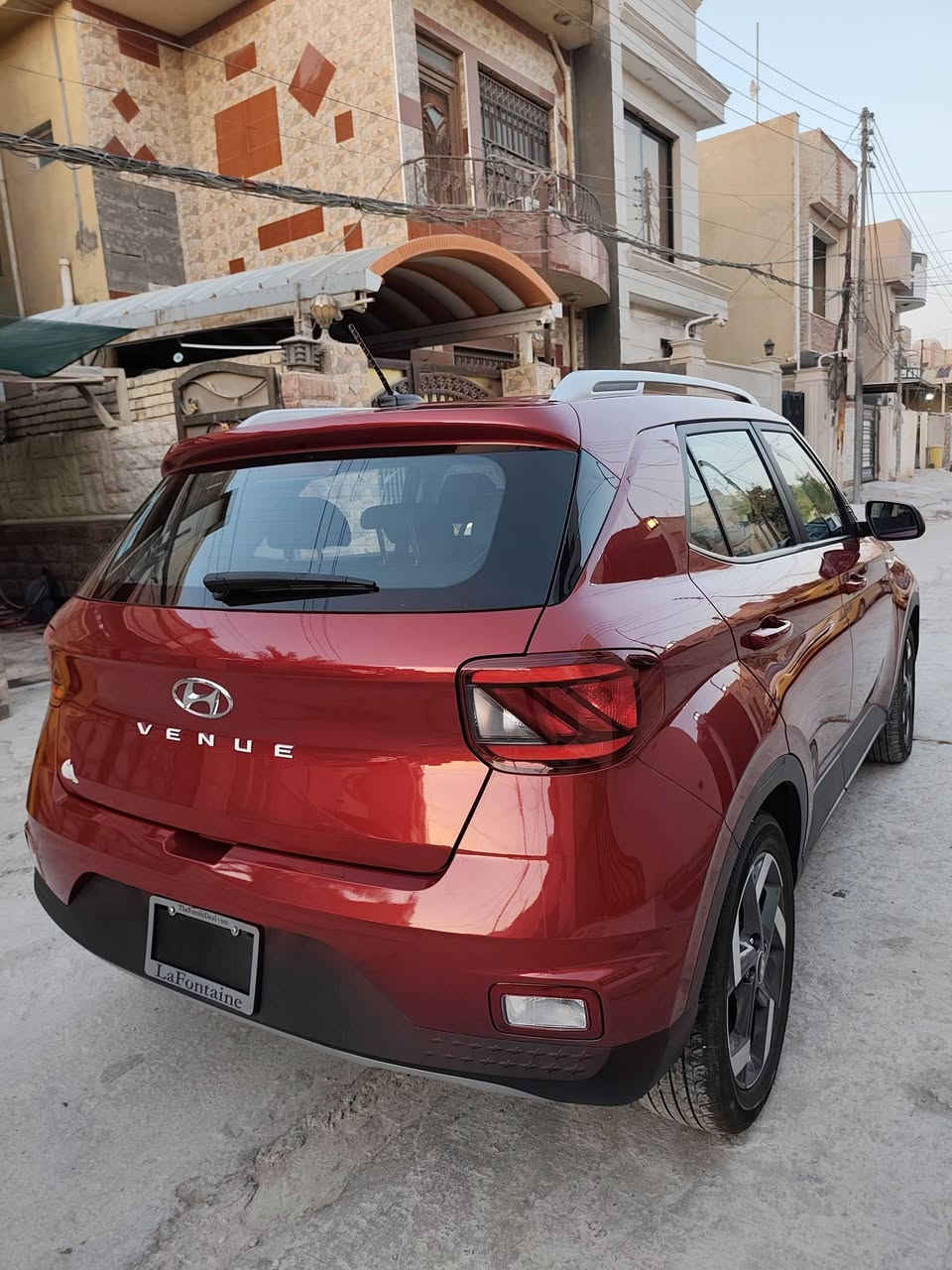 السلام عليكم
هونداي فينو 2023 فحص مؤقت بأسمي 
حادث كما موضح بالصور 
مكفوله من صبغ والتبديل 
موصفات 
فتحه 
كاميرا 
شاشه كار بلي 
قياده اليه
نقطه عمياء 
تحديد مسار 
وبقية المواصفات المعروفه
السعر المطلوب 125$
للاستفسار ***********
***********
مكاني بابل الحله
