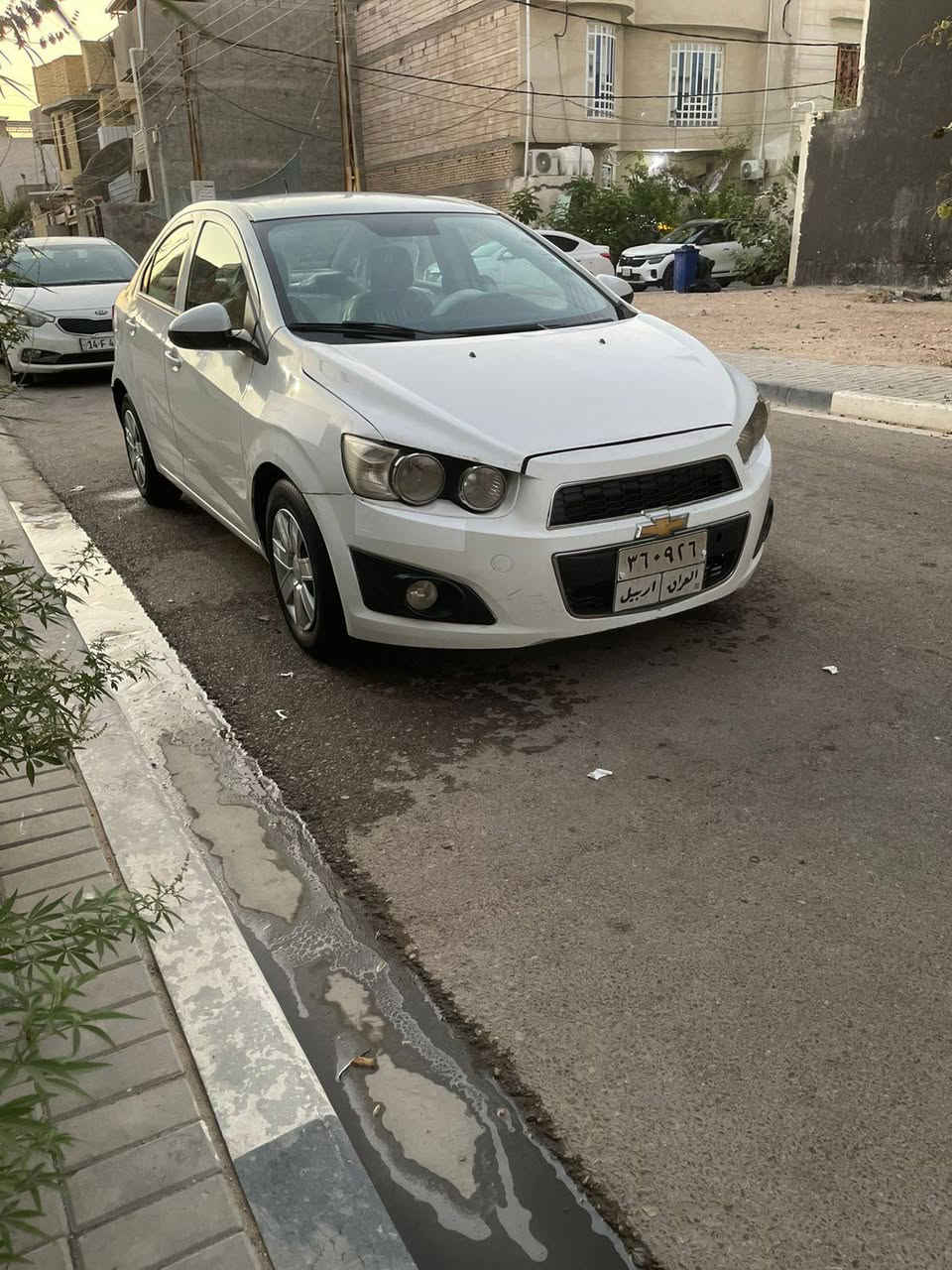 افيو سونيك خليجي مديل 2017 أربيل وكالة أو تحويل بكيفك مكفوله من ضربه وتبديل جاهزه مابيه نقص سياره احلا من صور ماشيه 98 ألف مكينه 1800 كفاله وكير اوتماتيك كفاله السعر لأن مستعجل على بيع 55 ورقه وبيه مجال مكاني بصره ياسين خريبط قرب شارع سناتر رقمي *********** أو *********** وضحت كلشي لأن ليس متواجد على النت
