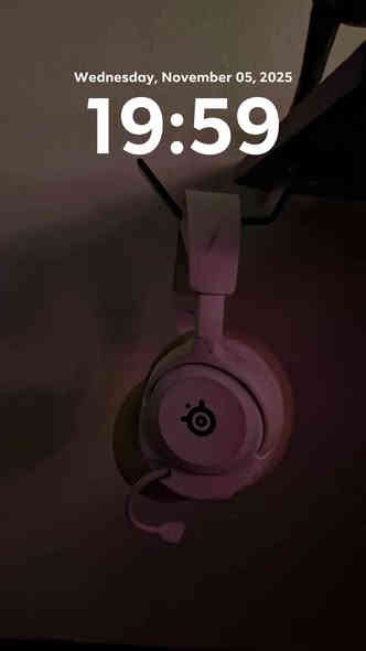 مستعجل علبيعة مو سعرها الاستفسار خاص او على للواتس اب

سيت اب كامل للبيع
ابيع الكيس وحدة مليون و 350 قفل جديد استعمال جدا قليل 

واذا شلعة مليونين و ٢٥٠ الف وقابل للتفاوض الي يشوف سعري غالي يروح يشتري الستوك الرخيص

الفGpu: 3070ti 450 

الفCpu: ryzen 5 7600X 300 

الفRam: 16 4800 
100

Ddr5 

المذربورد الف b650H 90 

الفPsu: 750w 90

الفCase: FT418 PRO 100

الفhard ssd 1t + hdd 2t 200

الفDeepcooler: gammaxx series ag400 90

القطع:

سماعات ستيل سيريس نوفا 5p المرغوبة لون ابيض ضمان عليها سنتين سعر 200 الف 

موس كلوريوس موديل د برو وايرليس ضمان سنة  80 الف 

كيبورد ريدراكون براكي برو وايريلس ضمان سنة 90 الف 

ستاند سماعة rgb السعر 45 الف

فيكرات 2 السعر 45 الف

موس كلوريوس موديل د واير السعر 50 الف 

شاشة: acer 1080p 165hz VG242Y P الغنية عن التعريف ips طبعا السعر 250 الف جديدة بعدها شخط مابيها 

جوستك playstation 4 السعر 30 الف

ميز كيمنك جديد غير مفتوح صارلة شهرين عندي بي rgb و الخشب mdf  السعر 100 الف#

كرسي مكتبي جديد بدون اي خدش جكات شغالة السعر 60 الف
تواصل خاص او واتس اب 
*********** بغداد
