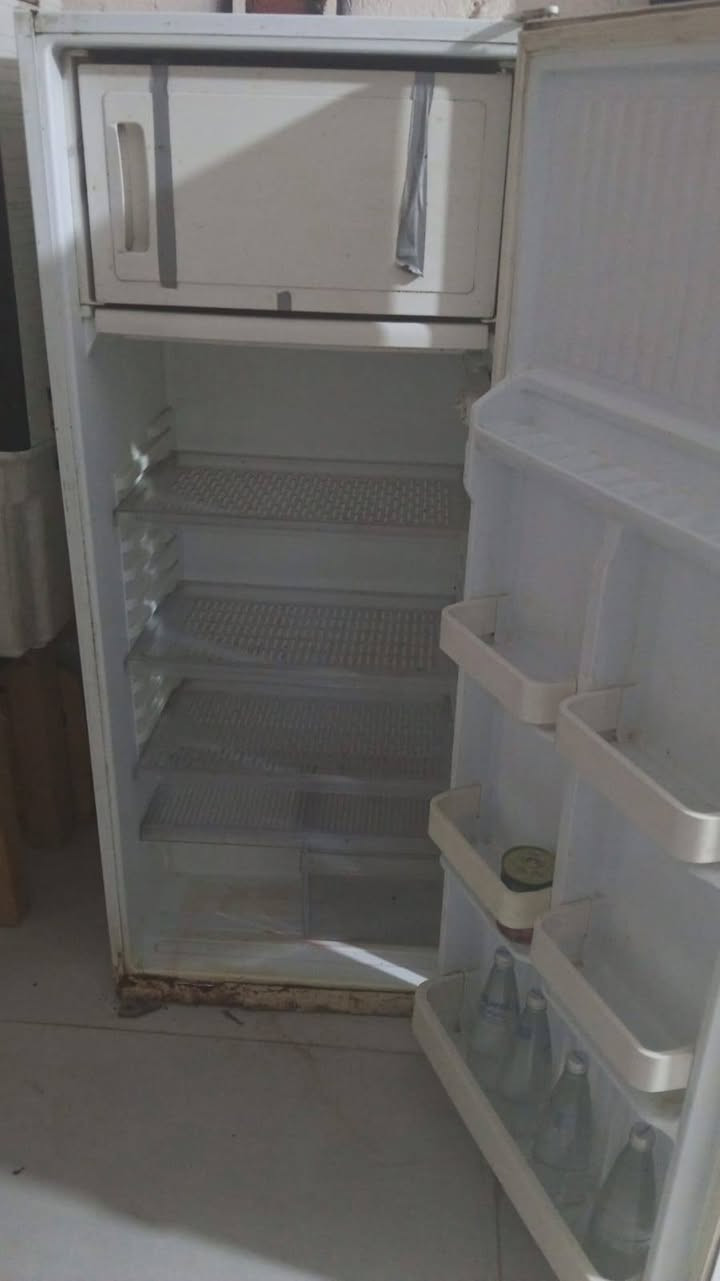 ثلاجة كريازي متر ونص طول سعر175


**إذا كنت صاحب هذا الإعلان وتريد حذفه لأي سبب، رجاءا أرسل رسالة إلى الدعم الفني**
