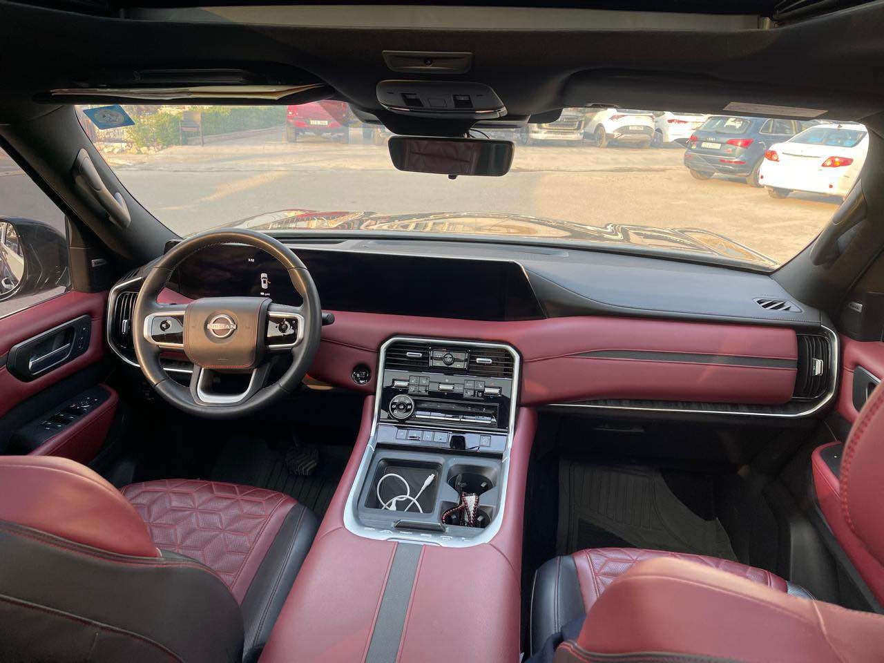 السلام عليكم 

للبيع: Nissan 2025 خليجيه
الفئة: platinum
المحرك:  6 سلندر
الموديل:2025
المسافة المقطوعة: ‏26000 k/m 
المكان : بغداد
تغليف كامل المركبة ppf 
مرقم. بغداد 

مواصفات السياره 1/1

دفع رباعي
ويل حجم 20 إنج
فتحة سقف بانورامية
كشنات جلد فاخر + تحكم كهربائي + تهوية وتدفئة للمقاعد الأمامية
نظام ملاحة (GPS) مدمج
شاشة وسطية كبيرة + شاشة عدادات رقمية
نظام صوتي فاخر BOSE مع 13 سماعة
تبريد للثلاجة الوسطية
شاشة ترفيه خلفية للمقاعد الخلفية
 تحكم من خلف الستيرن + مثبت سرعة ذكي
نظام مراقبة النقطة العمياء + تنبيه مغادرة المسار
نظام الكبح التلقائي عند الطوارئ + رادار أمامي
كاميرات محيطية 360 درجة
حساسات أمامية وخلفية
تشغيل بصمة + تشغيل عن بعد
مقاعد واسعة – فاخرة – مع نظام طي كهربائي للمقاعد الخلفية
إنارة LED أمامية وخلفية بالكامل + إنارة ترحيبية
مرآة داخلية ذكية (كاميرا مدمجة)
نظام تعليق هيدروليكي ذكي
أوضاع قيادة متعددة
نظام نزول المنحدرات + مانع انزلاق
شحن وايرلس + مداخل USB Type-C و Type-A
وباقي الموصفات المعروفه

للاستفسار : *********** بغداد, العراق
