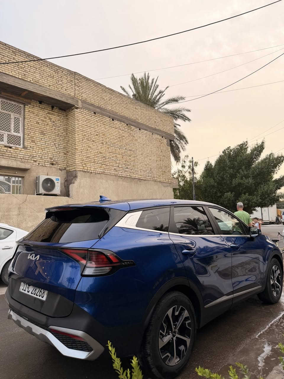 سلام عليكم شباب
سبورتج 
رقم بغداد بأسمي 
موديل 24
لون ازرق جويتي
مكينة 2500 
ماشية 20 ميل 
سيارةجديدة بوضع شركة  
ما بيه اي نقص 
موصفات ex فول عدا بانروما كشنات جلد شاشة متصل تدفئه كشنات تبريد قطعتين 
بدون ايرباك 
بدون دواخل 
حادث سيارة بنيد فقط نفسه مصلح ومصبوغ سيارة ليبل واحد  حتى دعاميه ولايتات بلادية مالته
مكان بغداد
سعر 200 وبيه مجال بسيط  تعجبك كل الهلا وعلى راسي متعجبك جوه رجلك السيارة 
رقم ***********

