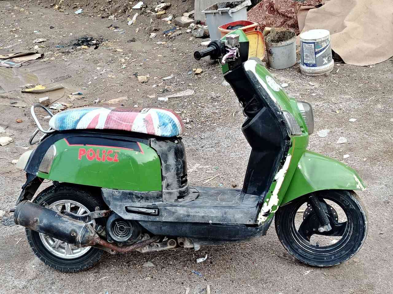 بوليس للبيع بسعر مناسب
عوزها ترتيب كهربائيات كلها الدراجه شغاله وخرسه
مكاني زديناويه يم الشركه الهنديه مال المعدان
***********

السعر ٣٧٥ وبيها مجال الشراي
