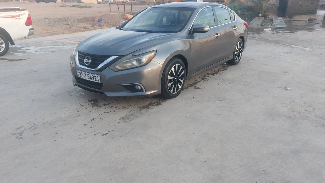 نيسان التيما 2018 SL
حادث جاملغ امامي بدون دواخل 

ماشية 106 

حدادة تايرات تبريد كير محرك كله كفالة 

رقم اربيل بسمي 

هزه سنويه كله جديد

كشنات جلد تبريد قطعتين رادار مسجل بوز منضومة زنون

مكاني ديالى 

السعر 120

كل الصور للحادث وسونار بالمنشور 

***********
