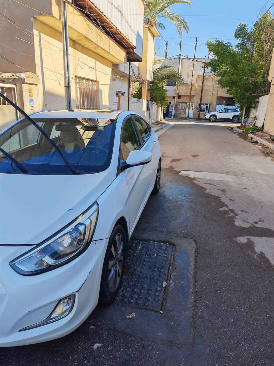 سلام عليكم لبيع اكسنت ٢٠١٦خليجي ١٦٠٠كير محرك بلادمكفولات تبريد صدر تخم تاير باتري كله جديد مابيه كل نقص بيه بيه صبغ بونيد اثر شخوط وباب مبدل نفس الون بلاديه اثر شخوط مابيه اي دواخل او حادث مكفوله ماشيه ٩٠باسمي مكاني بغداد الكرخ ***********سعر ١٠٠وبيه مجال قليل
