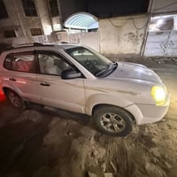 توكسان ٢٠٠٩ • ٦ سلندر ٢٧٠٠ • كامرة ٣٦٠