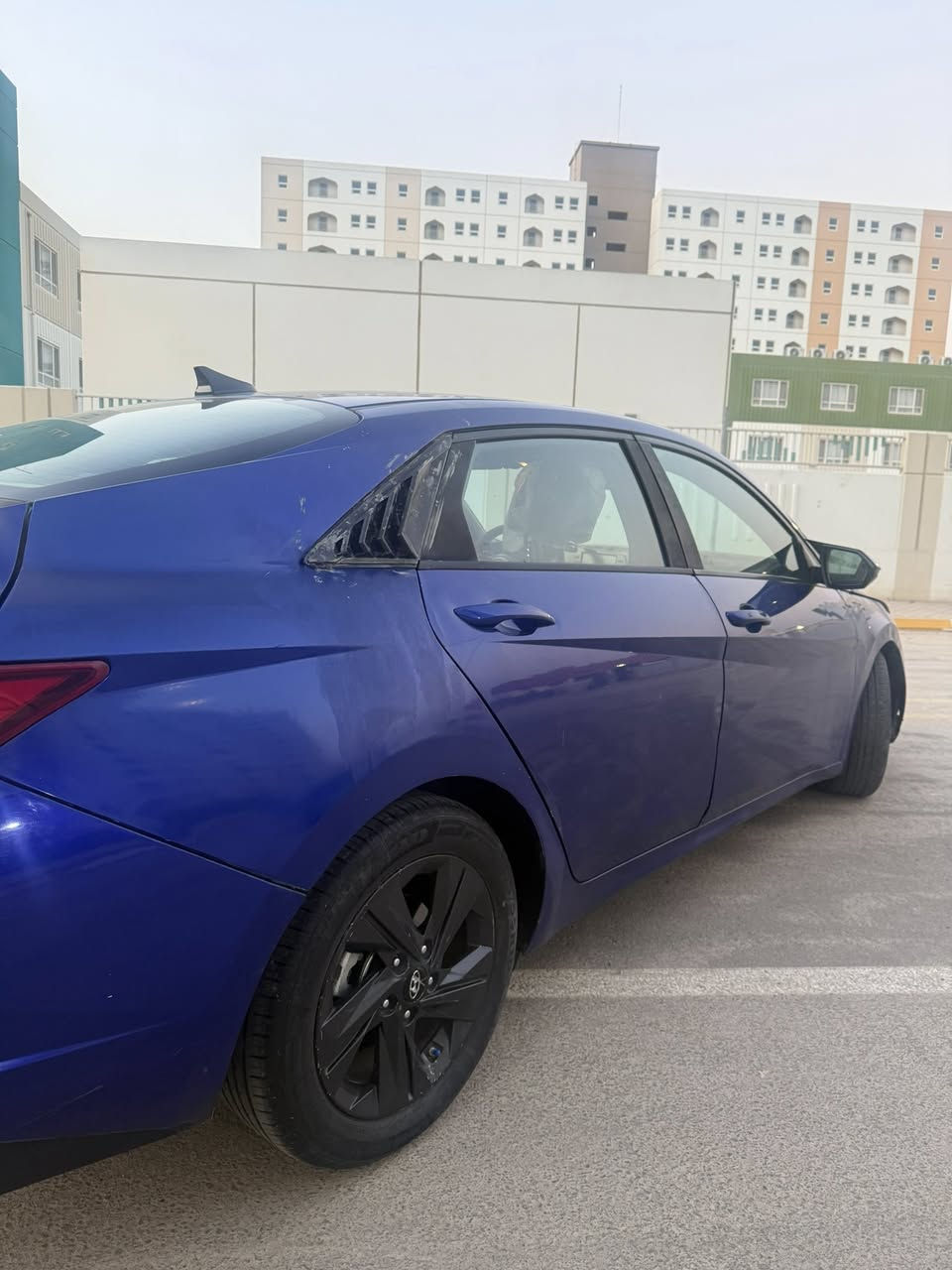 السلام عليكم
النترا 22 وارد امريكي 
محرك 2000 دوش (المرغوب)
بدون دوانز بانزين عادي
فول مواصفات عدا الفتحة 
لون حبري مميز
تشغيل عن بعد
قيادة ذاتية
بصمة ترحيب
رادار 
شاحن لاسلكي
شاشة كار بلي
ثلاث وضعيات قيادة (سبورت، سمارت، ايكو)
مثبت سرعة
هاند بريك بصمة
بيها بعد خير من الله مواصفات
رقم اربيل دولي
تحويل وكالة موجود.
السعر 140 قفل قفل قفل
حادث سطحي موضح بالصور
المكان بغداد
***********
واتساب موجود
