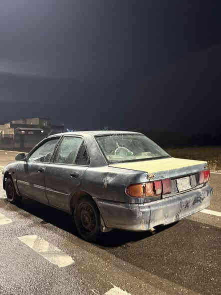 السلام عليكم 
براتون للبيع 

نضيفه مثل ماشوف عينك 

محرك 1600 

رقم فحص بغداد مستمسكات صاحبهه الشرعي موجوده ومدفوع كمركها وماعليهه غرامات 

جامات تحكم كهربائي 

السياره نضيفه وماناقصهه كلشي شغاله وكير ومحرك فول ماشاءالله 

والكشر نضيف ومابي اي خياس 

لايتات زنون 

كهربائيات شغاله 

السعر 11$. وبيها مجال 

العنوان صلاح الدين مكيشيفه 

رقم التلفون ***********
