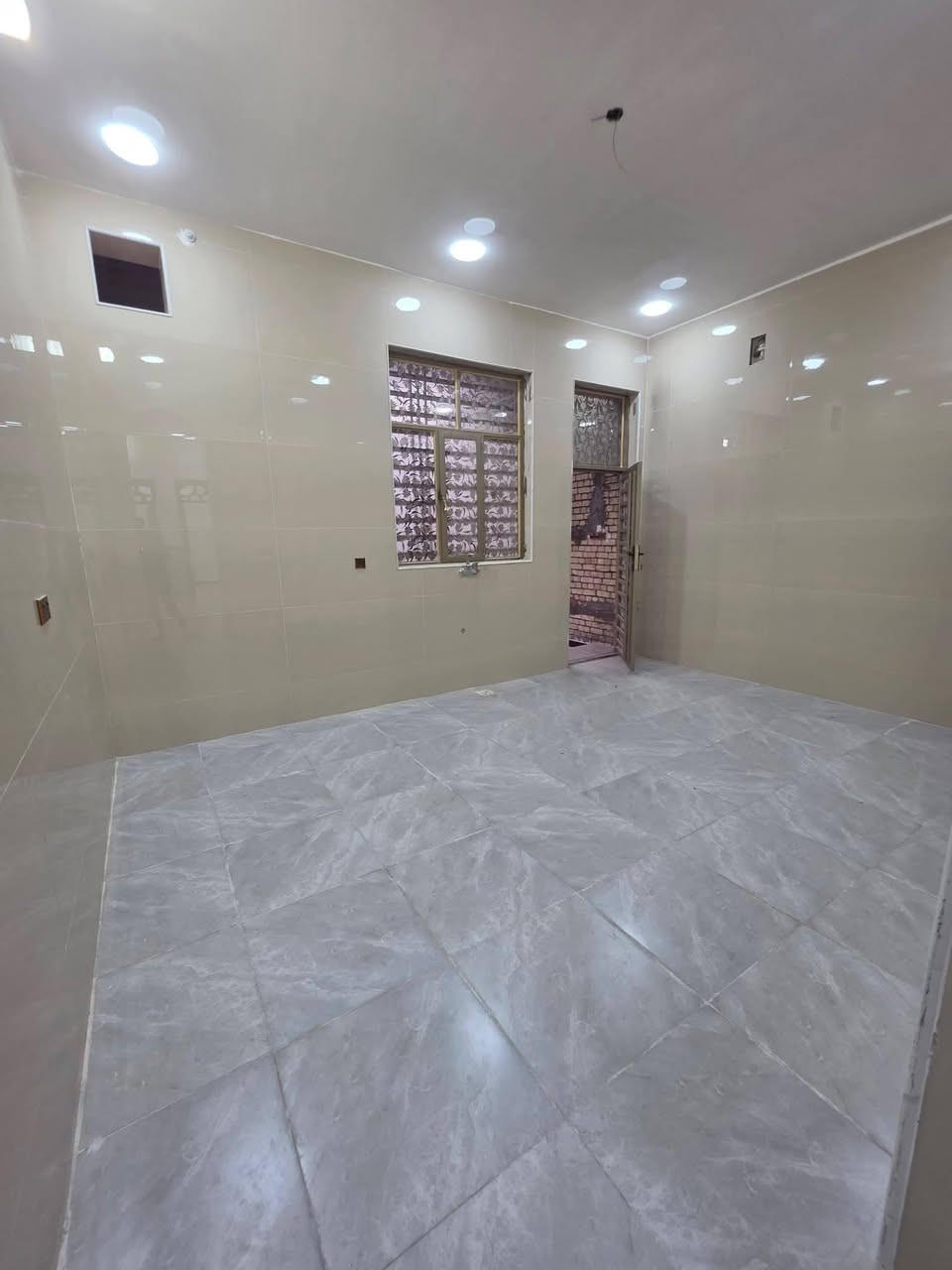 دار للبيع بلعراضات مساحة ٢٠٠متر طابق واحد بناء حديث ٢٠٢٦ على شارع ١٥ للاستفسار والاتصال على رقم ***********☎️📞
