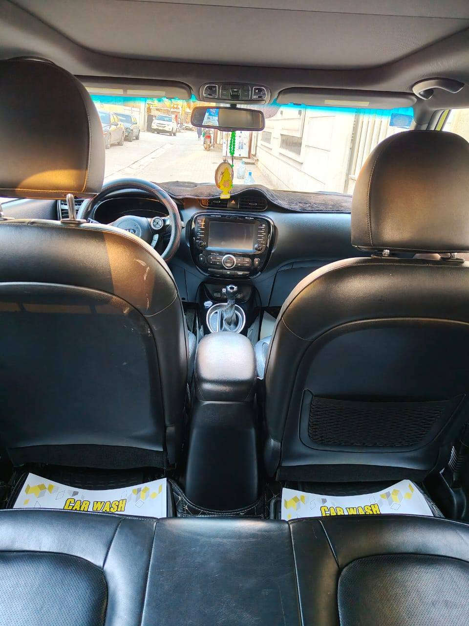 السلام عليكم .. كيا صول موديل 2017 جي تي لاين .. فول .. بانوراما و بصمة .. محرك 2000 وبيها نظام ايكو الاقتصادي  و هواية مواصفات لم اذكرها .. حادثها فقط  البنيد مصبوغ .. كل الايرباكات سليمة .. واللغد و الشاصي سليم ..رقم بغداد الجديد بأسمي تحويل ثاني يوم .. السعر 125 ورقة قفل  .. مكاني بغداد ***********

صور السيارة مع صور الحادث و سونار المندلاوي بالمنشور
