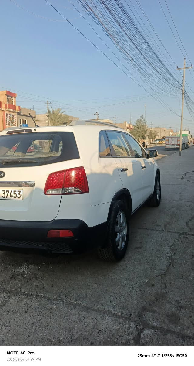 السلام عليكم كيا سيرنتو
2011
رقم اربيل
محرك 4
سبعه راكب
شاشة كامرة 
محرك كير مكفول 
ثلاث قطع صبغ شرط بدون دواخل 
طخم تايه جديد صدر جديد 
بطاريه جديد 
***********
***********
موصل /حي القدس 
السعر 130وبي مجال
