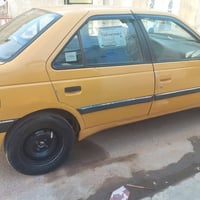 بيجو Glx  2015  سياره حلوه وجاهزه وبسمي بيه صبغ نصف الجاملغ الخلفي بدو...